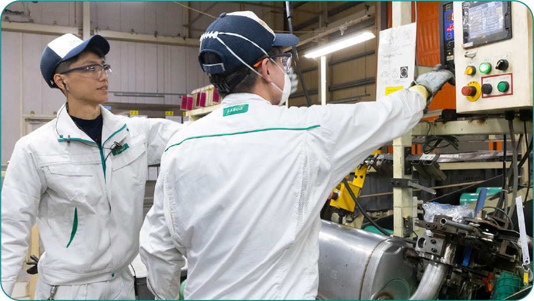 先輩の仕事風景